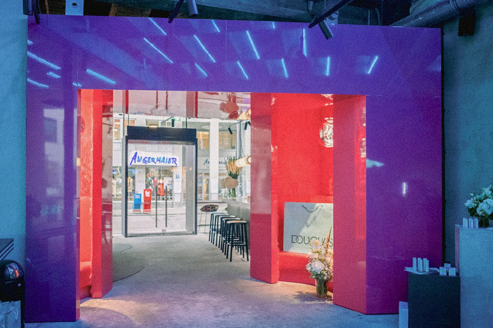 Medienvertreter und Influencer bei Press Event