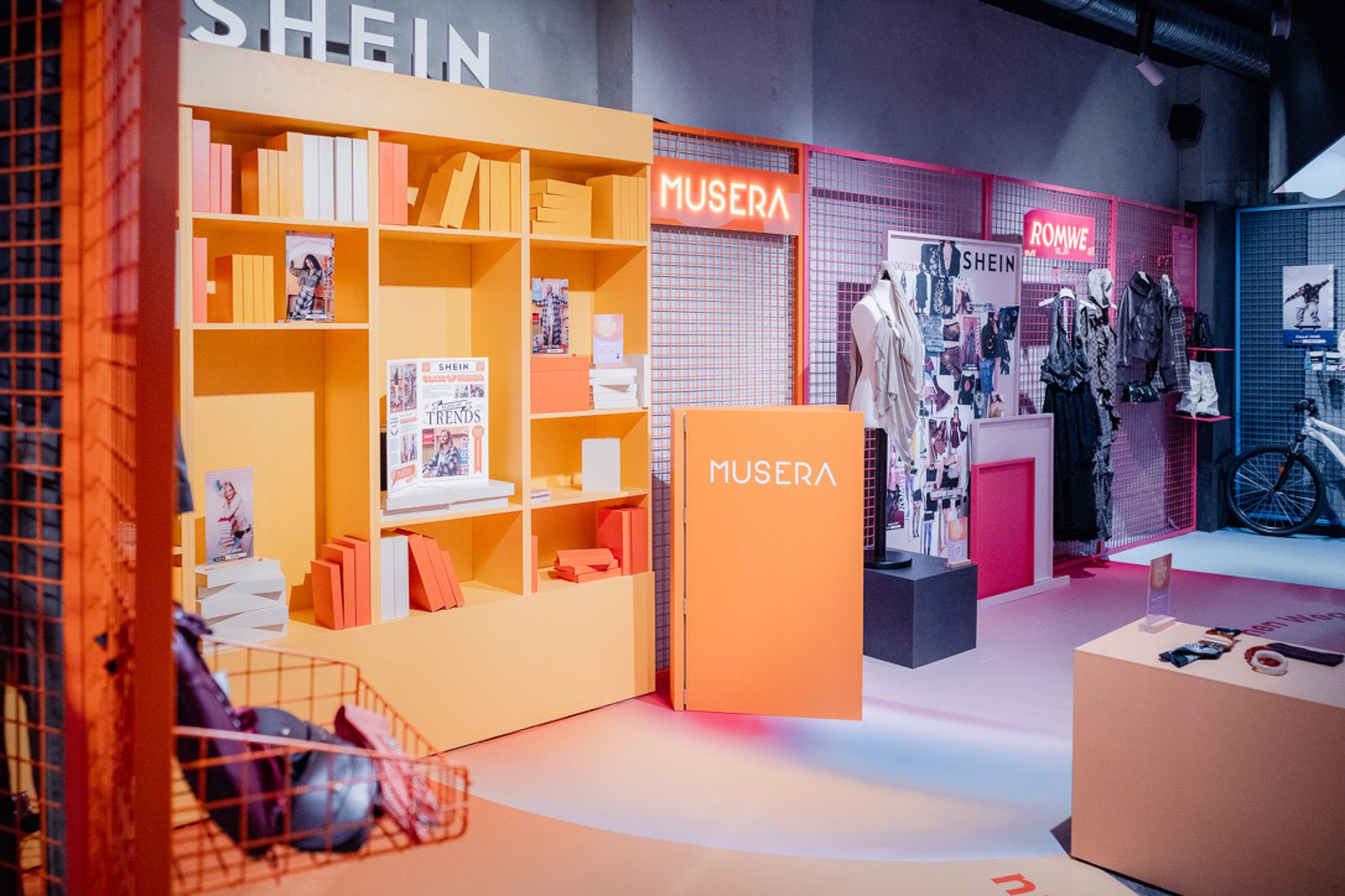 Retail Pop-up mit Besucherbetrieb im fancyrosi.studio