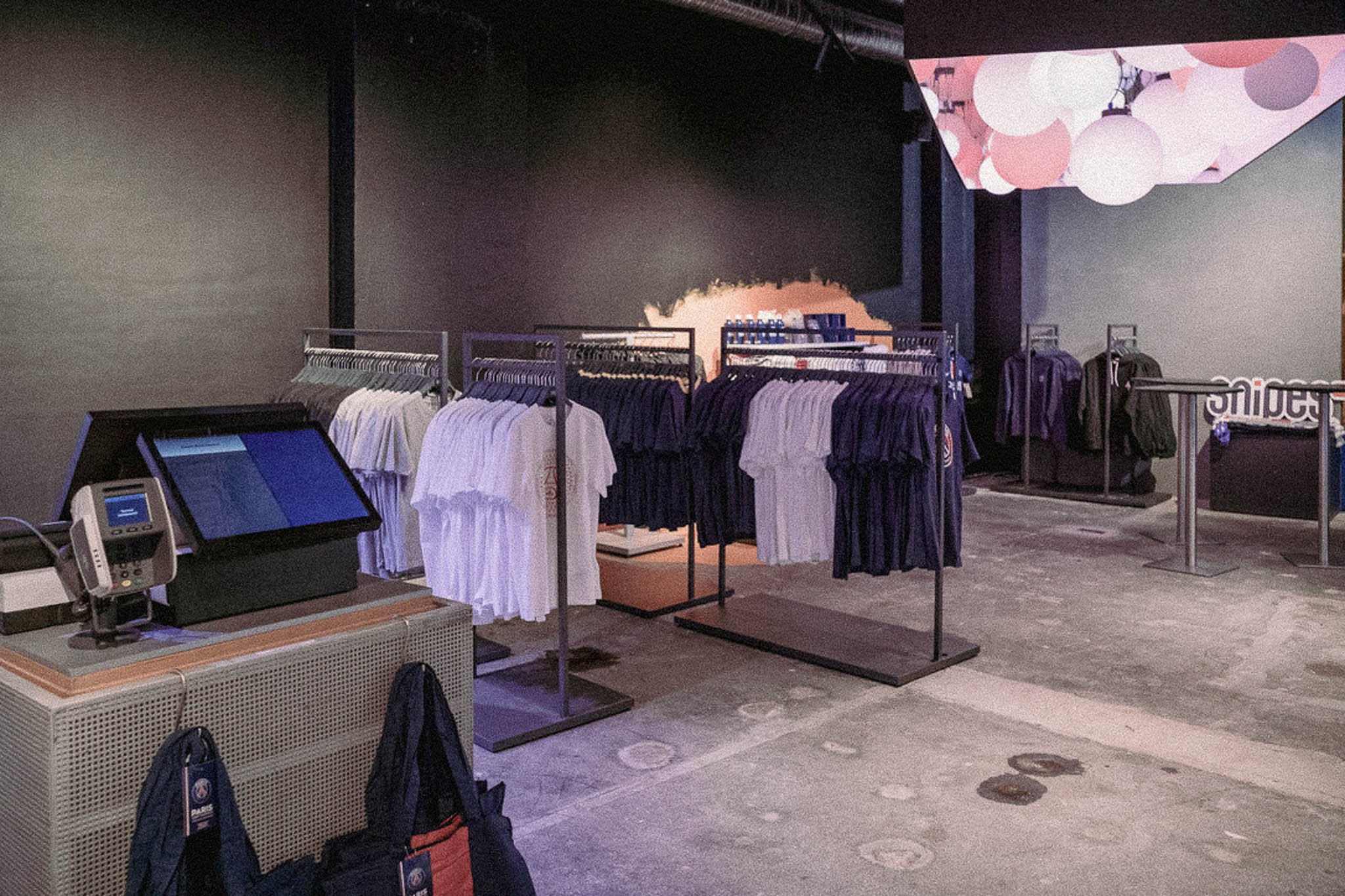 Pop-up Location Retail-Kontext im fancyrosi.studio